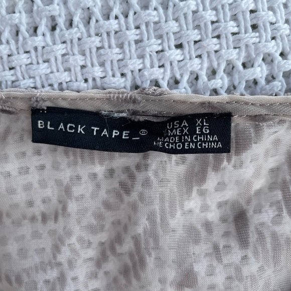 Sheer top, Black Tape brand - Picture 4 of 5
